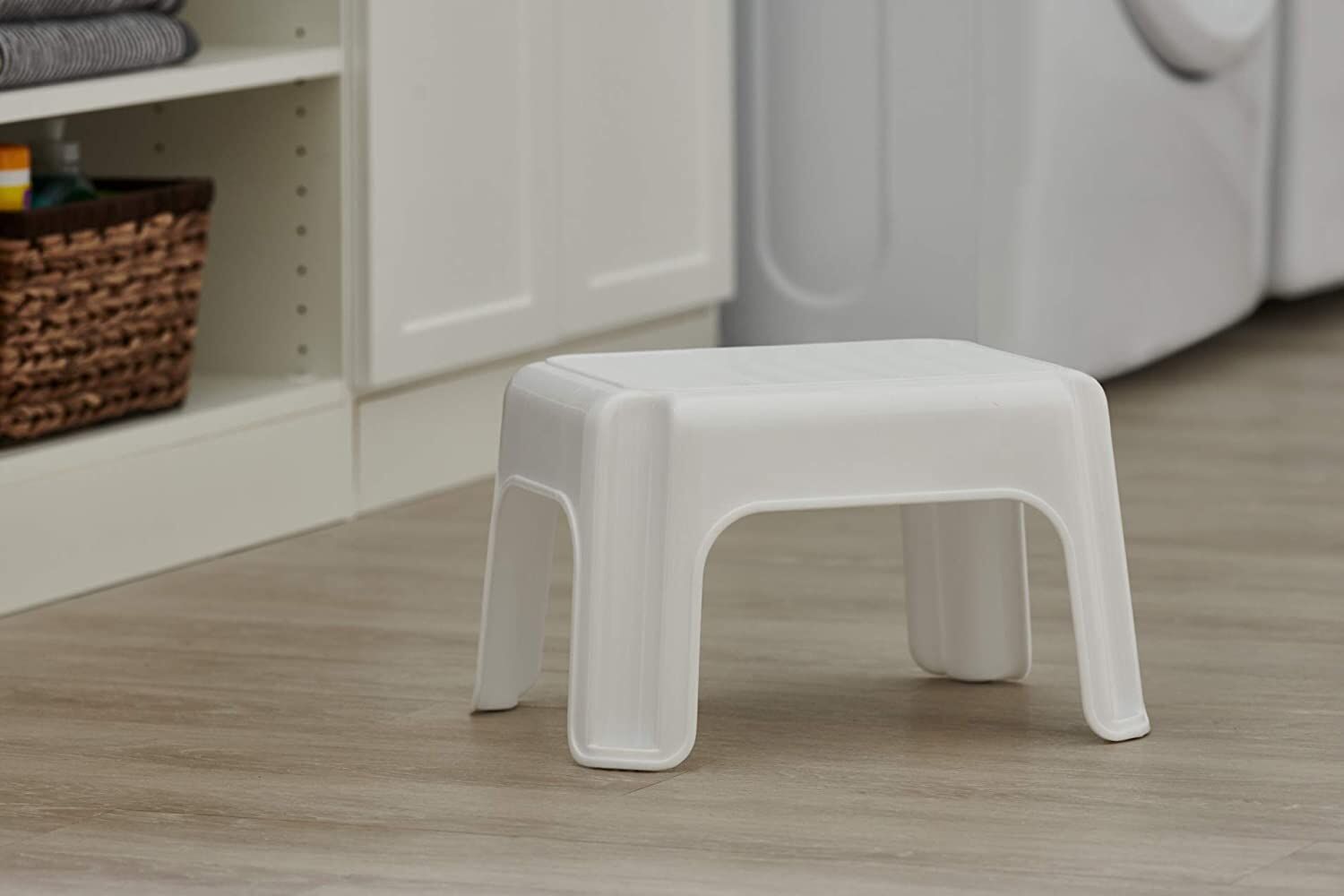 Rubbermaid White Utility Step Stool 300lb