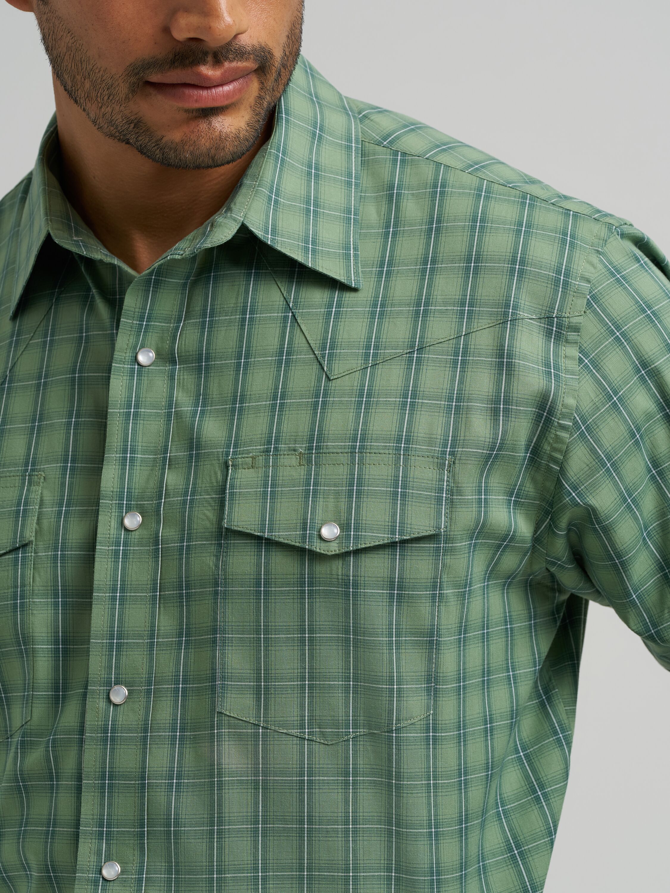 Men's Wrinkle Resist Long Sleeve Western Snap Plaid Shirt