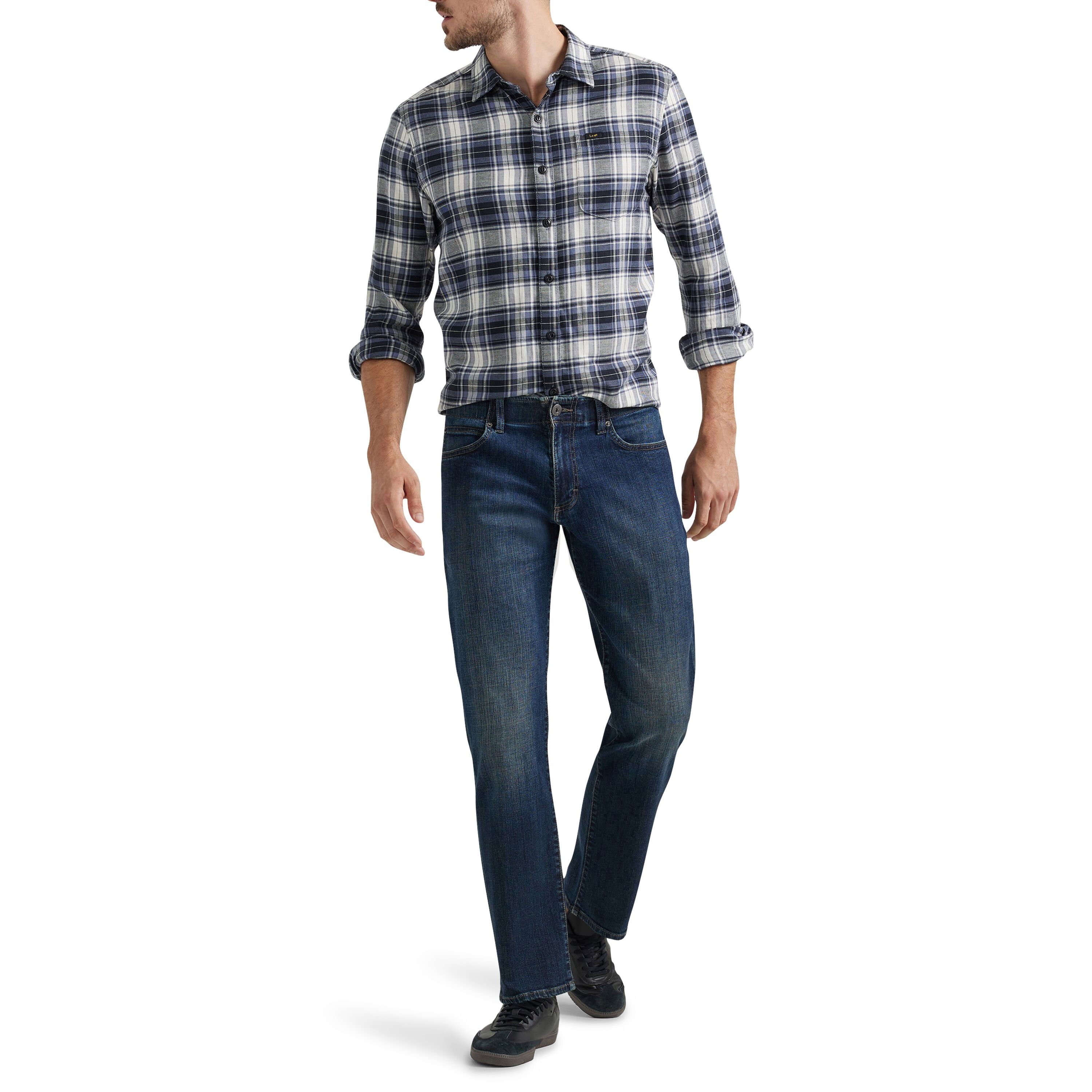 Men's Extreme Motion Straight Fit Tapered Leg Jeans