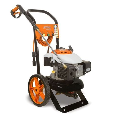 RB200 Pressure Washer