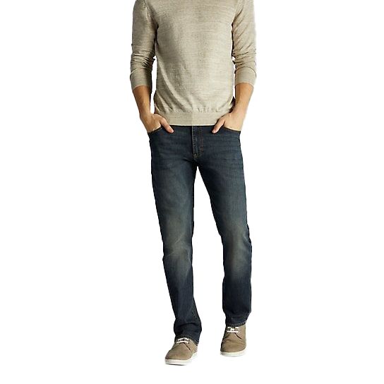 Men's Extreme Motion Straight Fit Tapered Leg Jean in Maverick