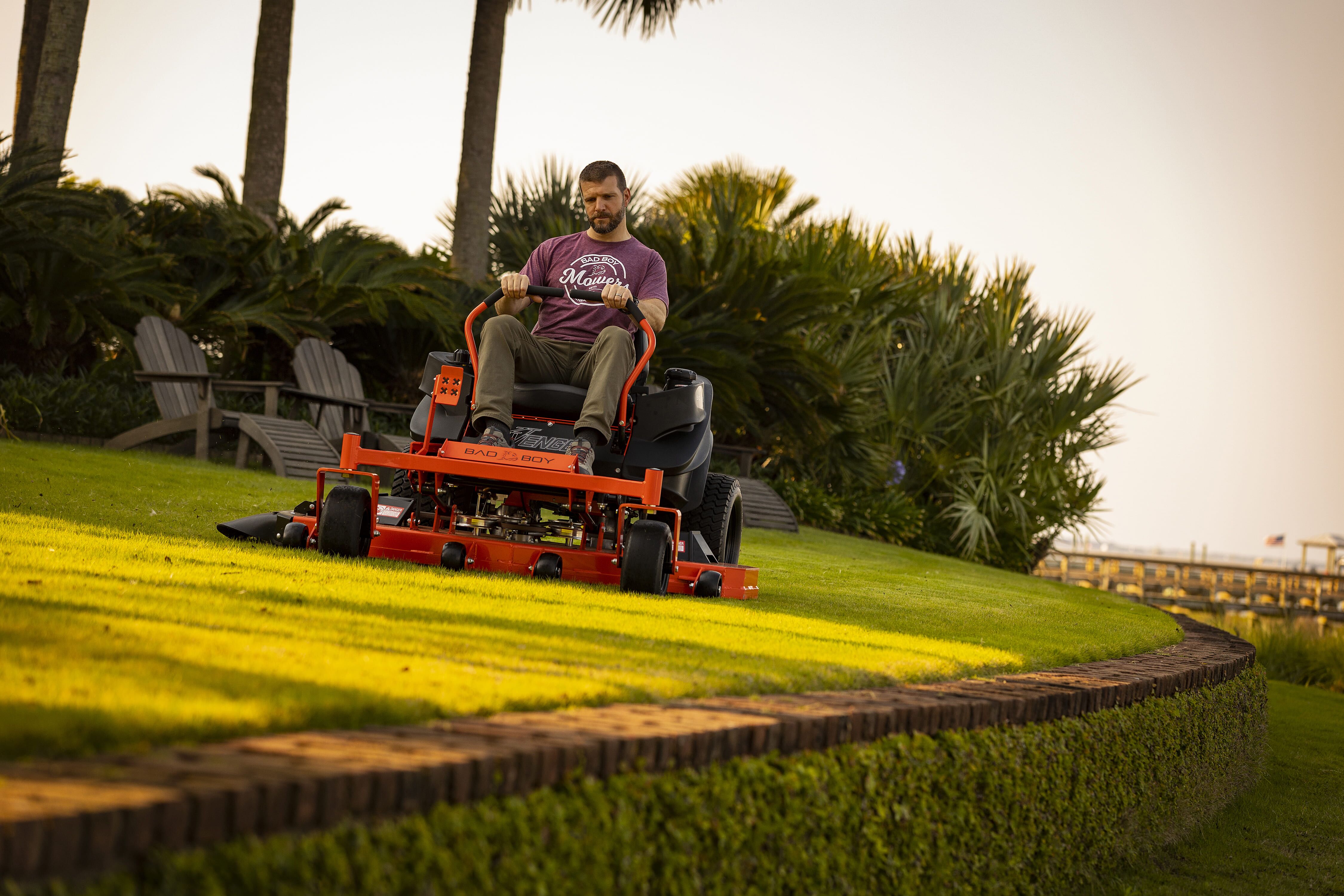 ダグマーベア　ヘレン New 2023 Bad Boy Mowers ZT Avenger 60 in. Briggs CXI25 25 hp