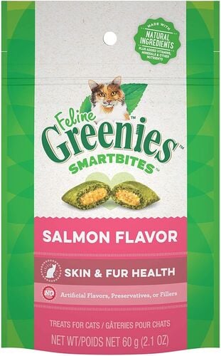 Salmon Flavored Smartbites Healthy Skin and Fur Cat Treats - 2.1 oz
