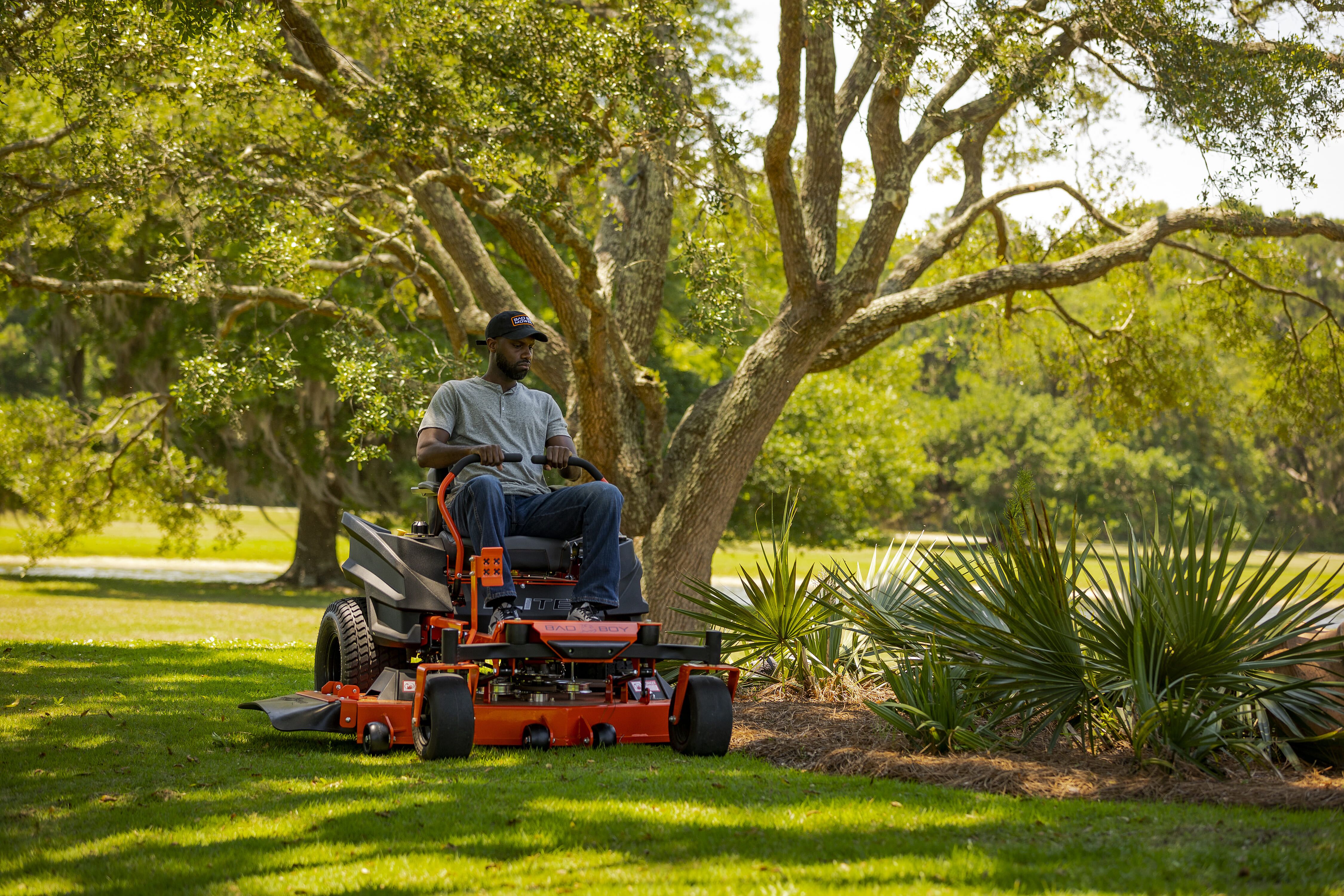 Bad Boy ZT Elite Zero Turn Lawn Mower with 60