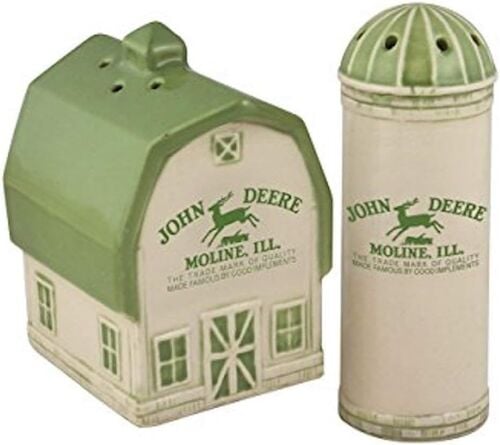 Vintage Barn & Silo Salt & Pepper Set